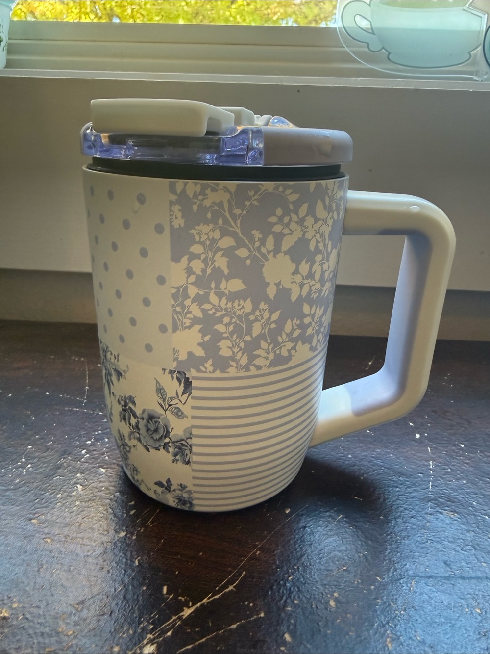 BruMate Capri 15oz Muv, Blue & White Floral Travel Mug with Handle - Picture 2 of 4